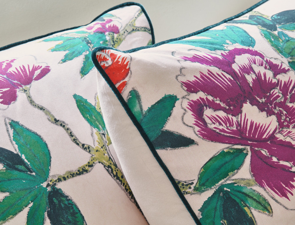 /fr/la-chambre/linge-de-lit/taie-d-oreiller/taie-d-oreiller-fleurs-persanes/