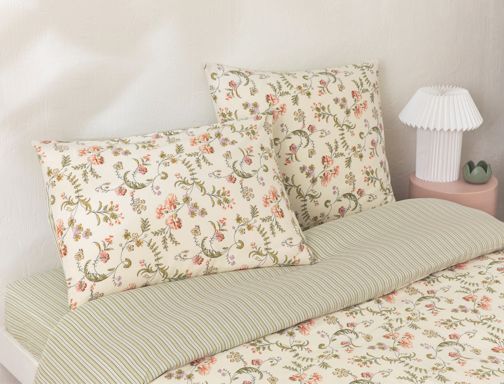 /fr/la-chambre/linge-de-lit/taie-d-oreiller/taie-d-oreiller-les-delicates/