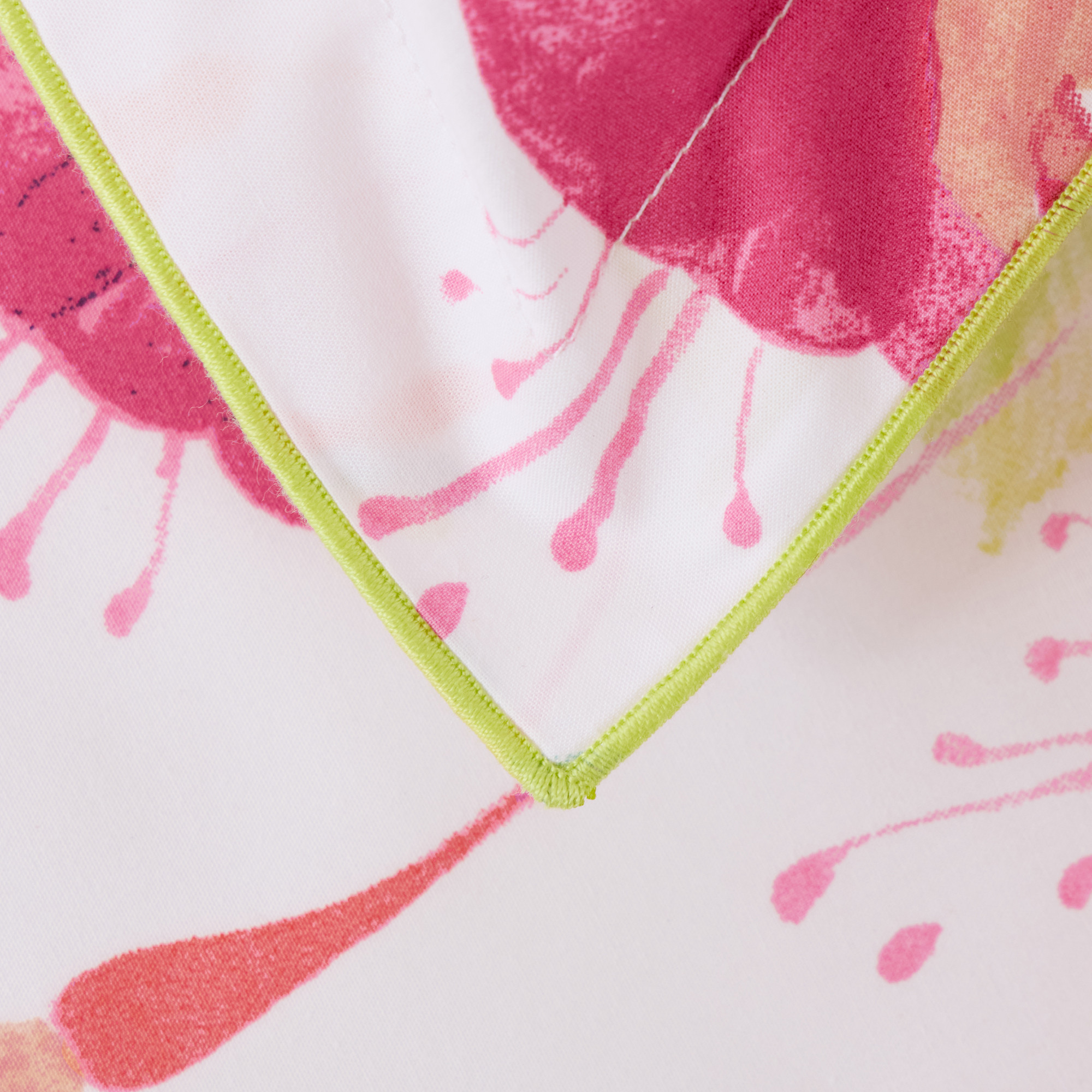 /fr/la-chambre/linge-de-lit/taie-d-oreiller/taie-d-oreiller-les-fuchsias/