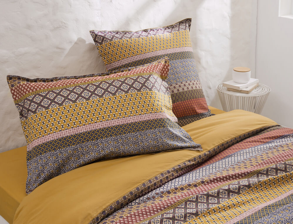/fr/la-chambre/linge-de-lit/taie-d-oreiller/taie-d-oreiller-lourmarin/