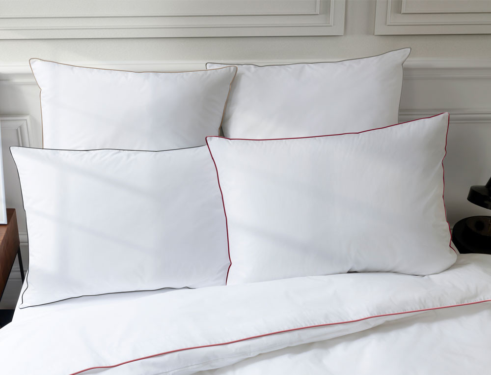 /fr/la-chambre/linge-de-lit/taie-d-oreiller/taie-d-oreiller-passepoil-grand-hotel/