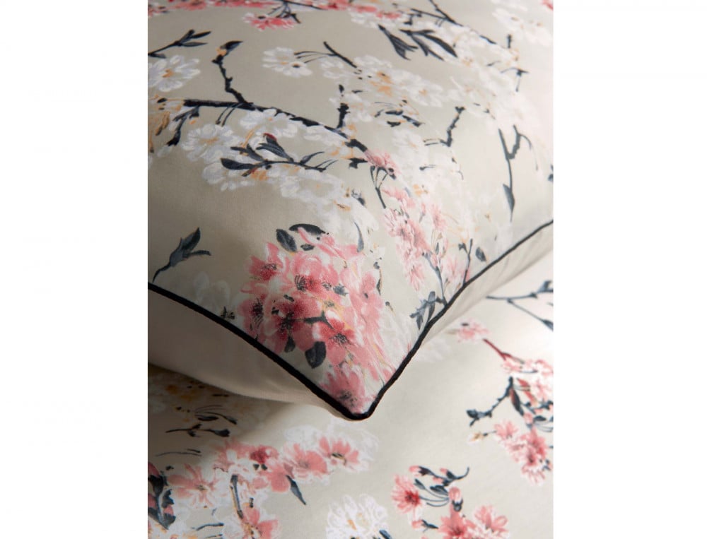 Taie d'oreiller satin imprimée floral et dos uni beige Pommier du Japon