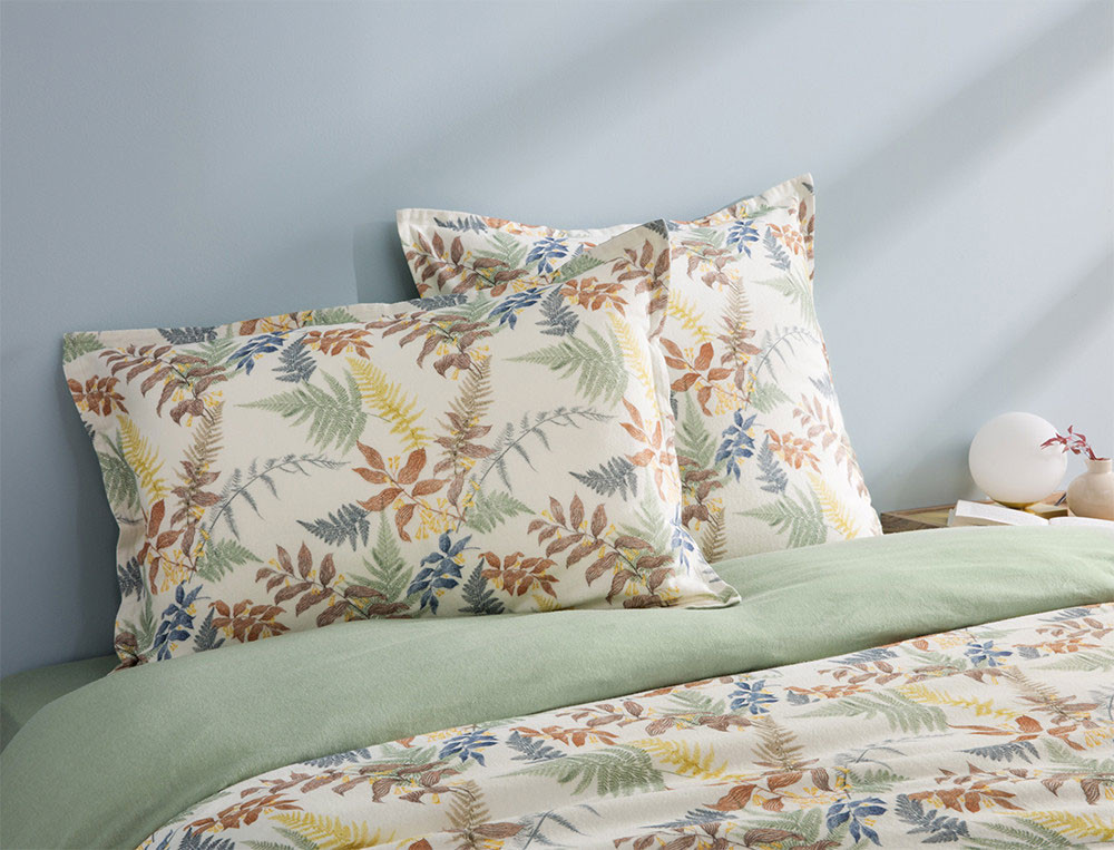 /fr/la-chambre/linge-de-lit/taie-d-oreiller/taie-d-oreiller-valse-d-automne/