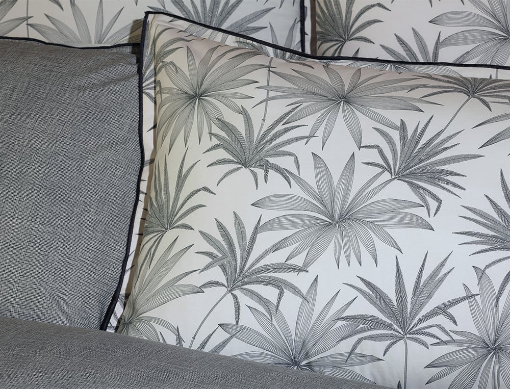 /fr/la-chambre/linge-de-lit/tissu-au-metre/tissu-au-metre-trait-pour-trait/
