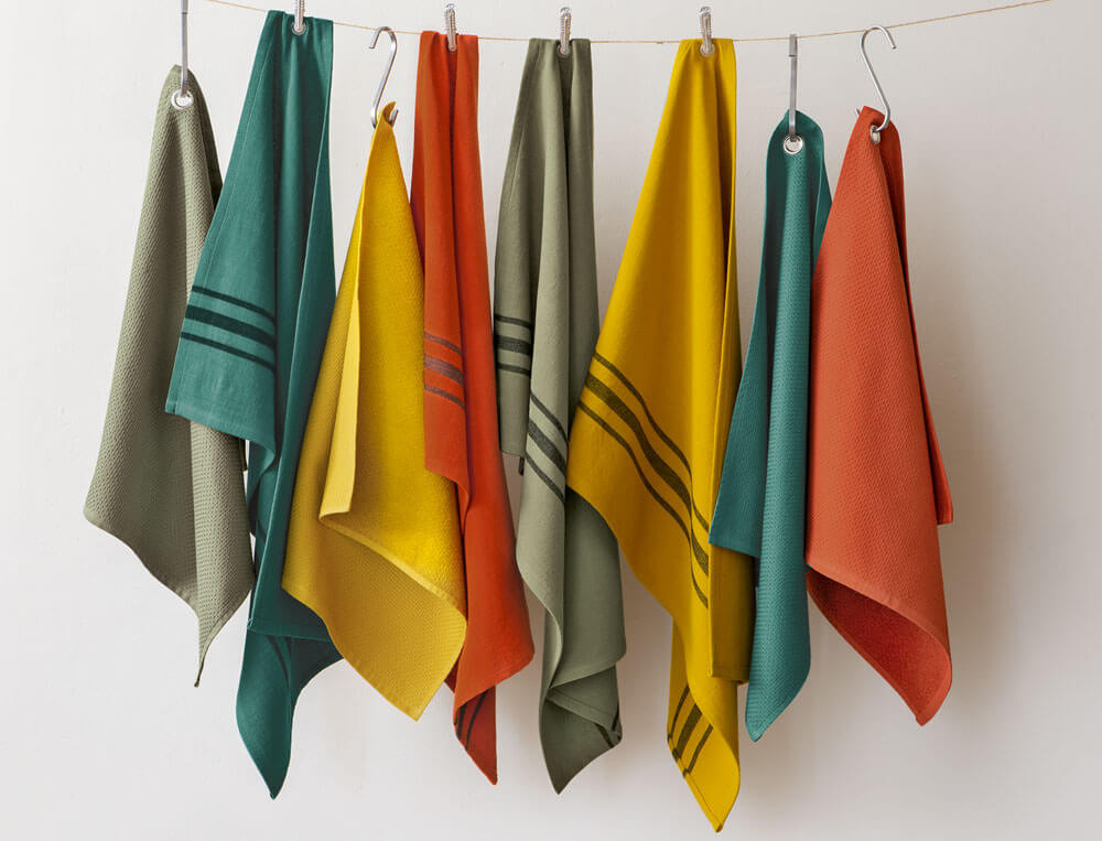 /fr/la-table/linge-de-cuisine/torchon/torchons-au-comptoir/