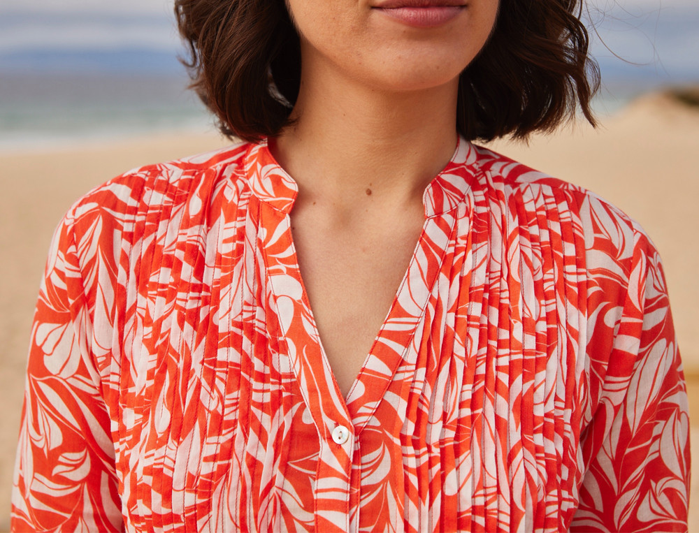 /fr/les-vetements-d-interieur/femme/robe-de-plage/tunique-imprimee-le-sable-chaud/