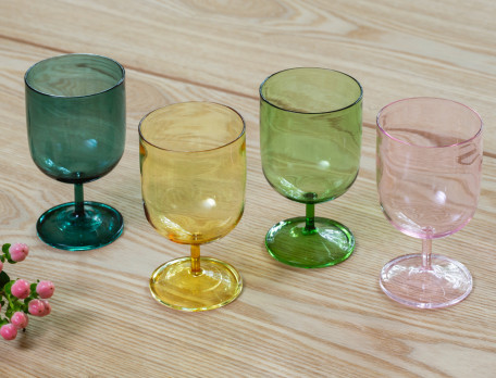 Lot de 4 verres assortis Sorbets de fleurs 1 vert clair, 1 jaune, 1 rose et 1 vert foncé