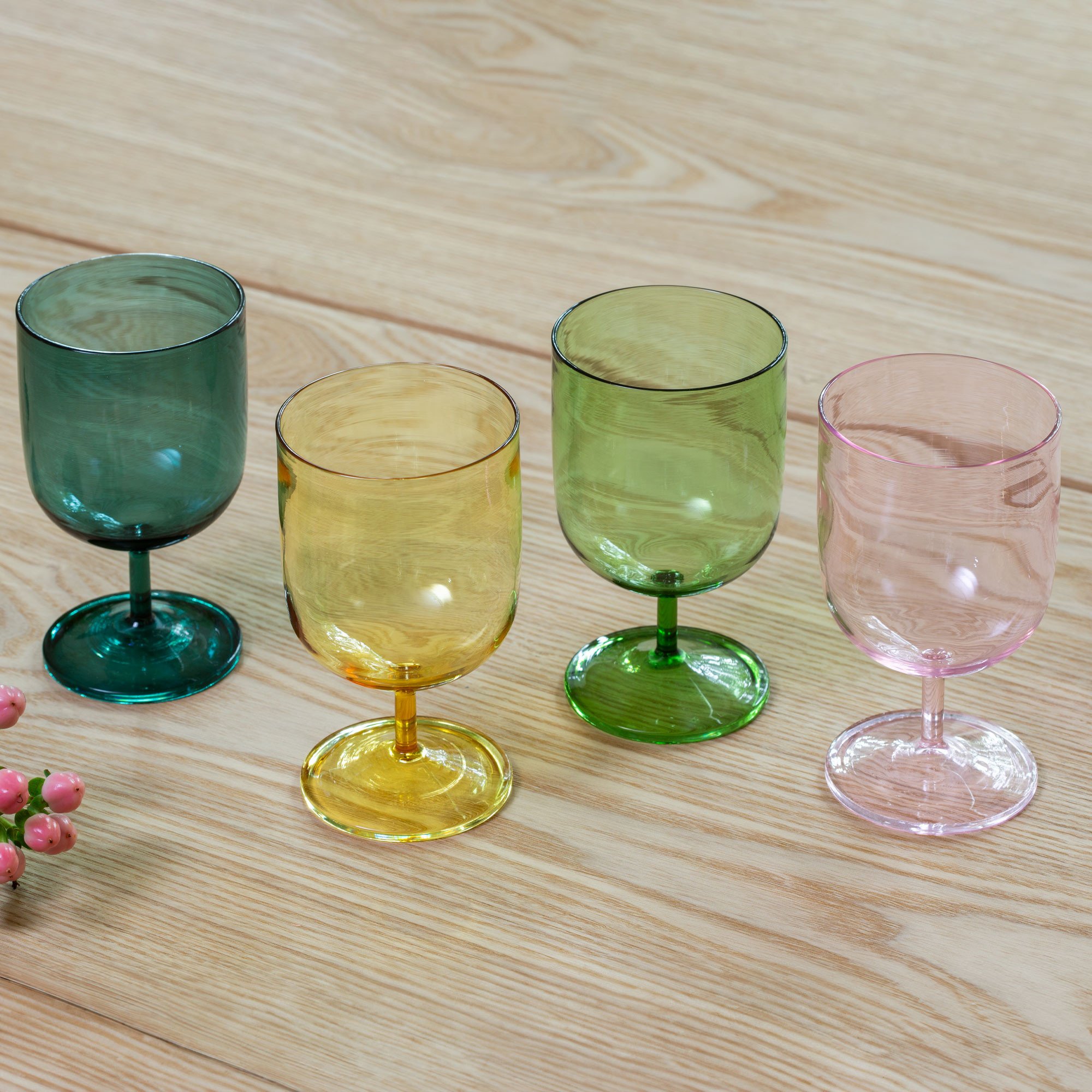 Lot de 4 verres assortis Sorbets de fleurs 1 vert clair, 1 jaune, 1 rose et 1 vert foncé