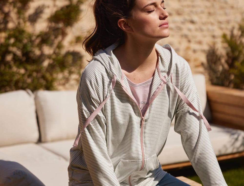 /fr/les-vetements-d-interieur/femme/vetements-d-interieur-femme/veste-femme-respiration/