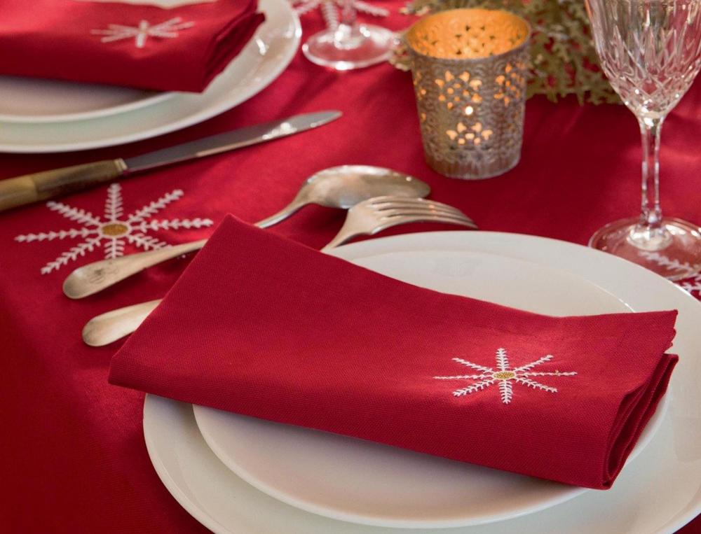 Nappe brodée Étoiles de neige